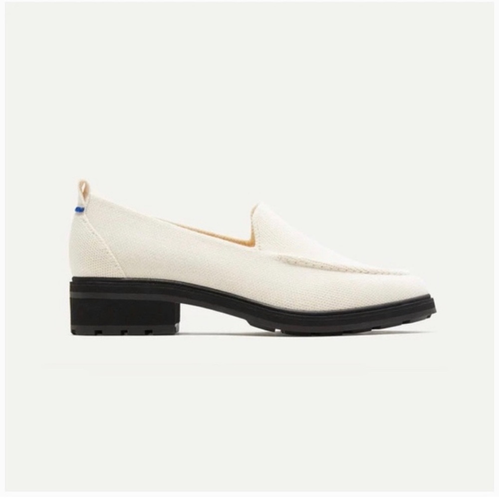 ROTHY'S Elegant White Loafers for Women In Excellent Condition. Size 6 1/2